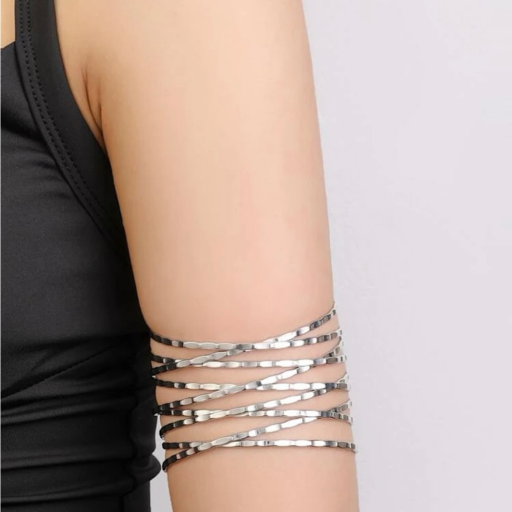 2pcs/set Punk Textured Cross Design Arm Cuff